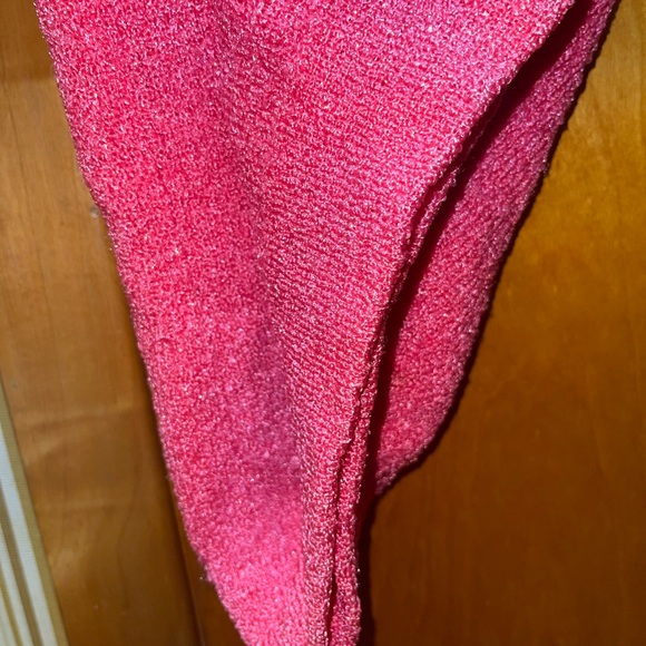 Amazing vintage quality in this pink lightweight comfortable sweater - Picture 9 of 9